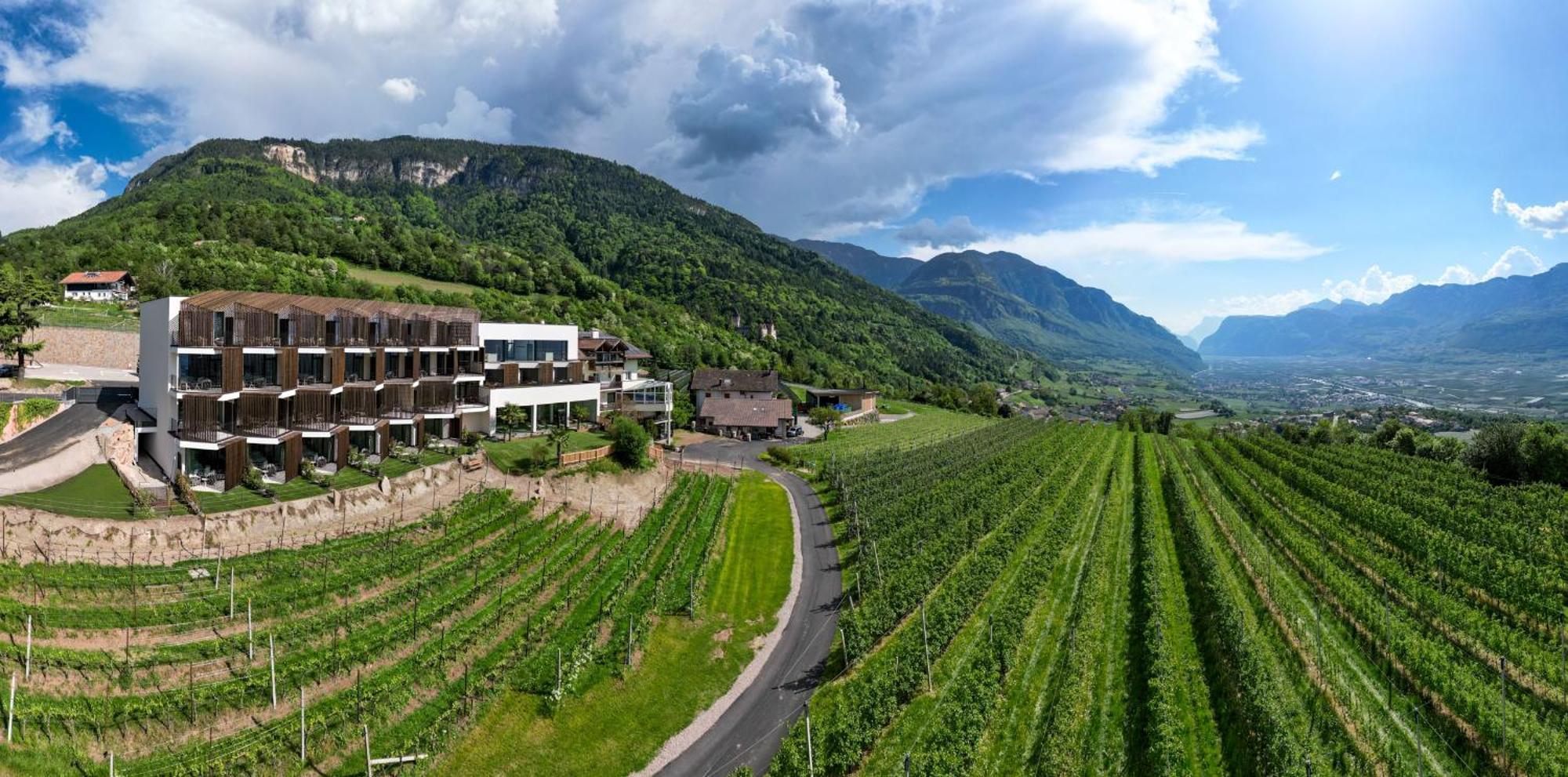 Hotel Tenz 2025 Montagna Eksteriør bilde